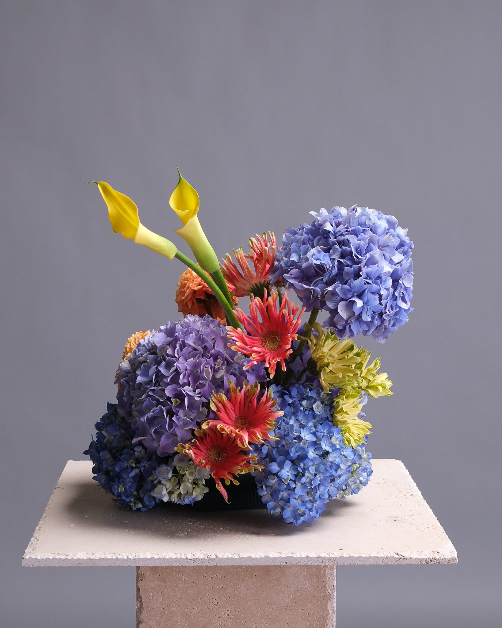 Avant Bloom Centerpiece
