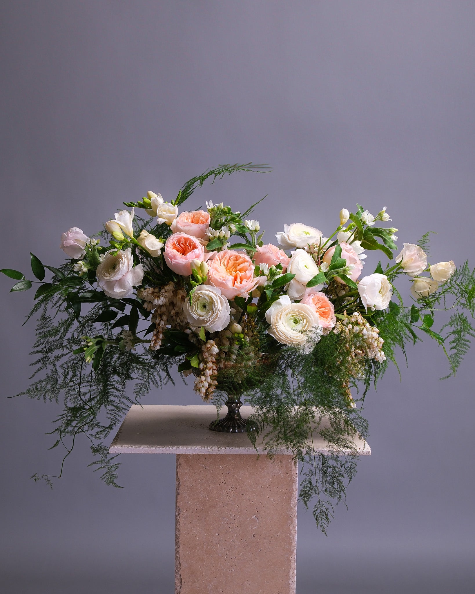 The Époque Centerpiece