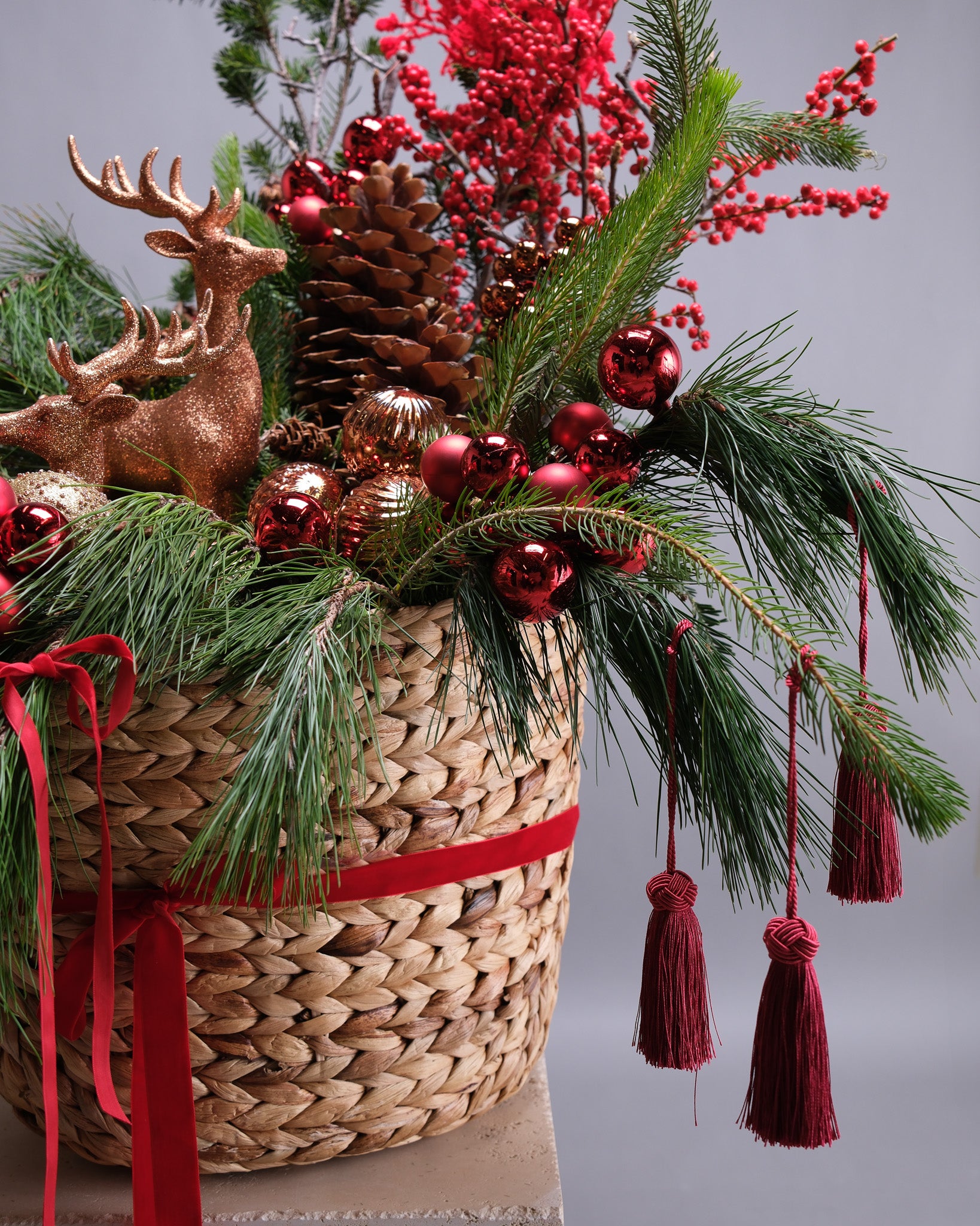 XXL Christmas Basket Arrangement