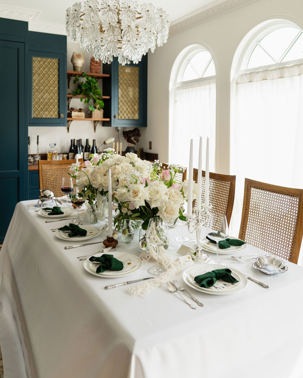 Table Flower Decor: The Beverly Bloom