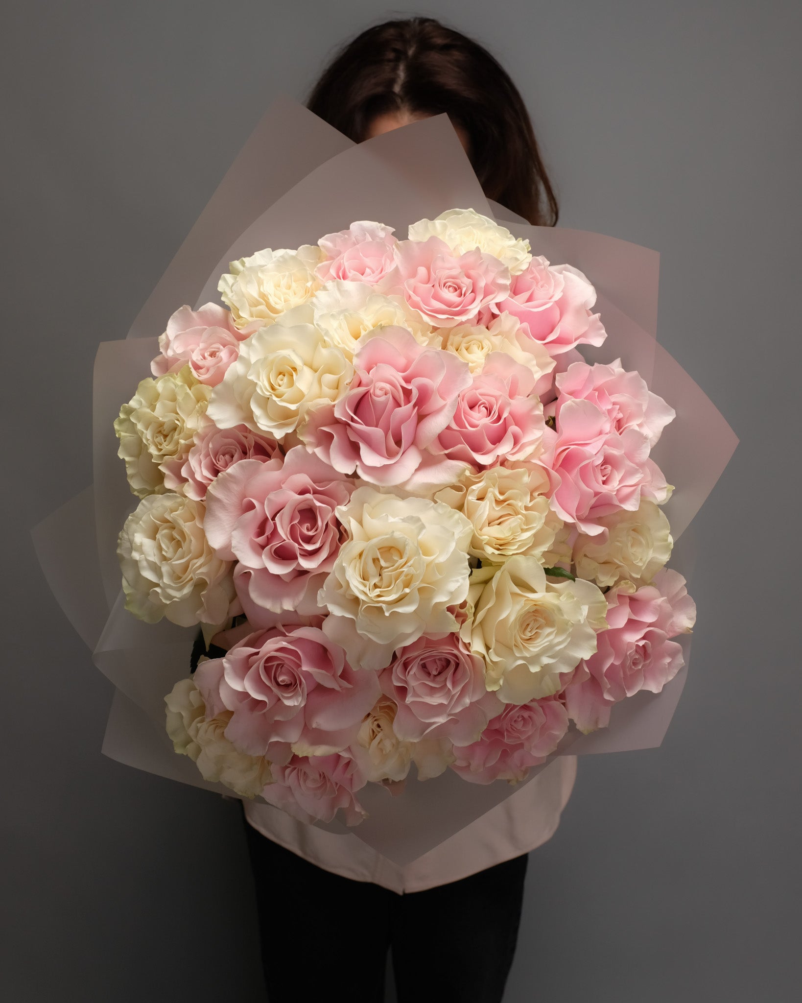 Sugarcloud bouquet of French White and Pink Roses