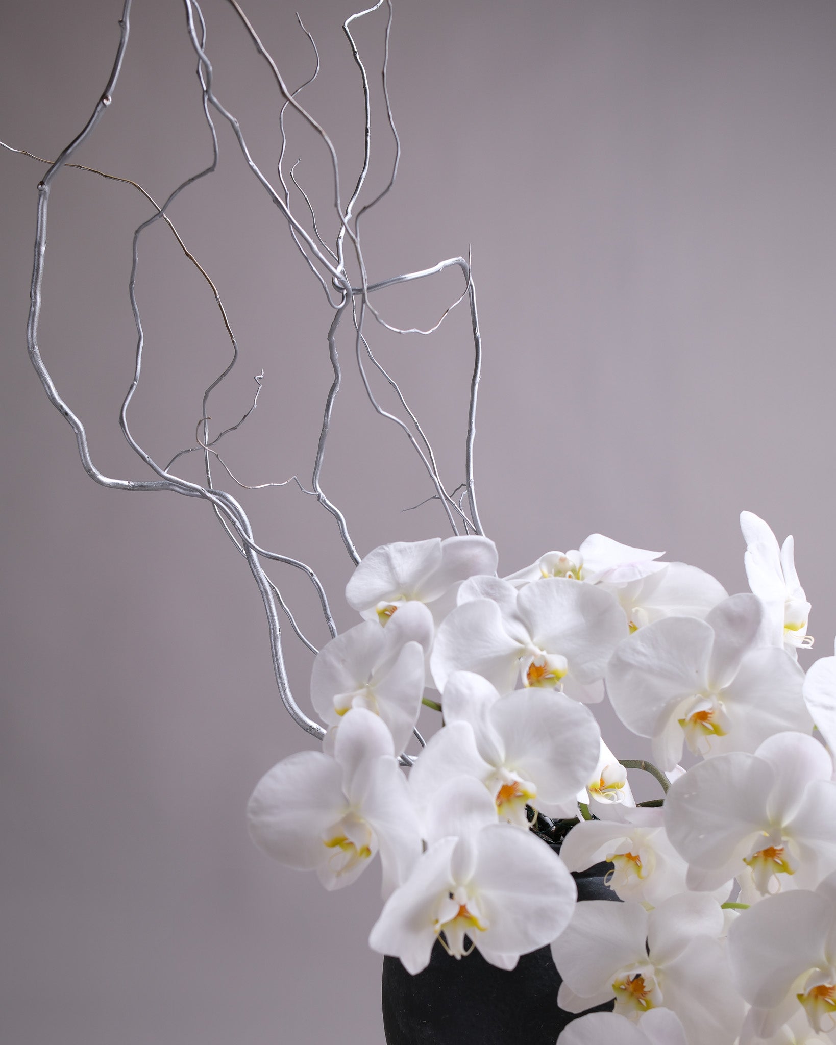 Pure Form Flower Arrangement